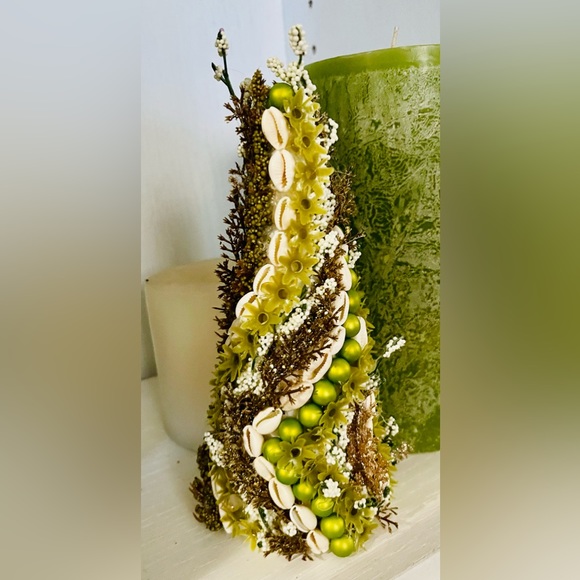 Shell holiday tree - Picture 1 of 4